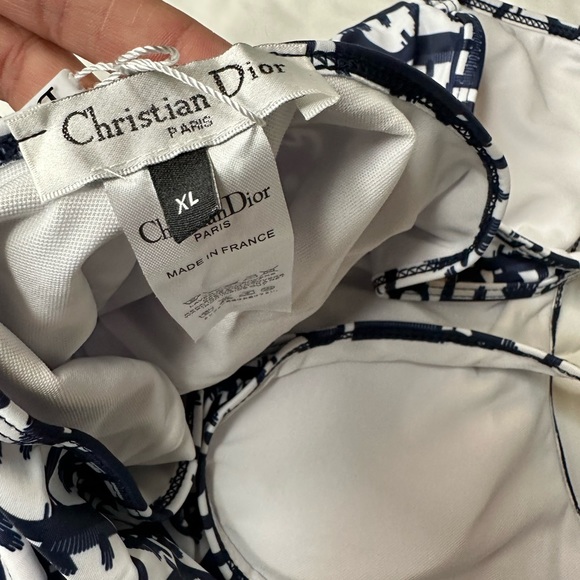 Signature One-Piece Swimsuit Navy and white monogram size XL - Picture 9 of 11